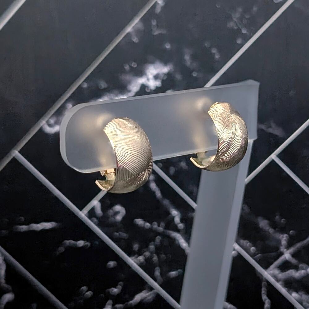 Vintage Clip On Earrings Textured Gold Tone Hoops Classic Glam Retro Statement